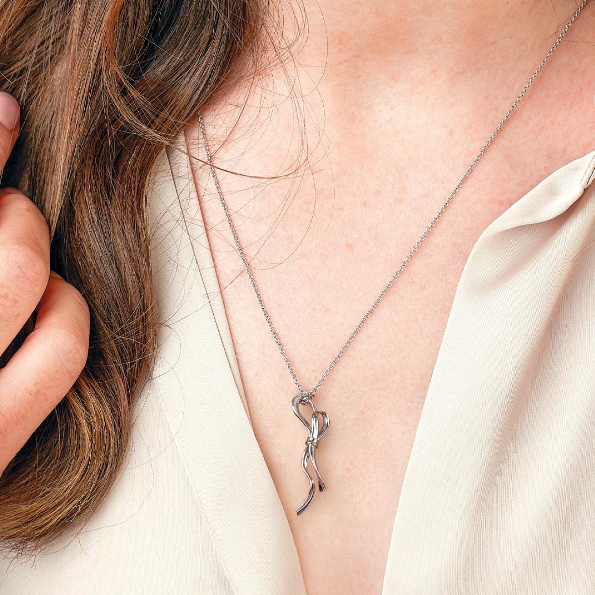 Kit Heath Serenity Ribbon Bow Loop Necklace 91189RP