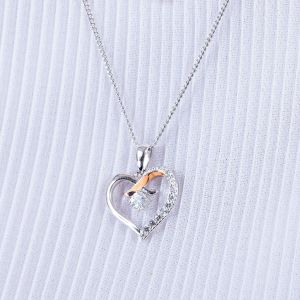 Clogau Kiss White Topaz Heart Pendant 3SCGKP