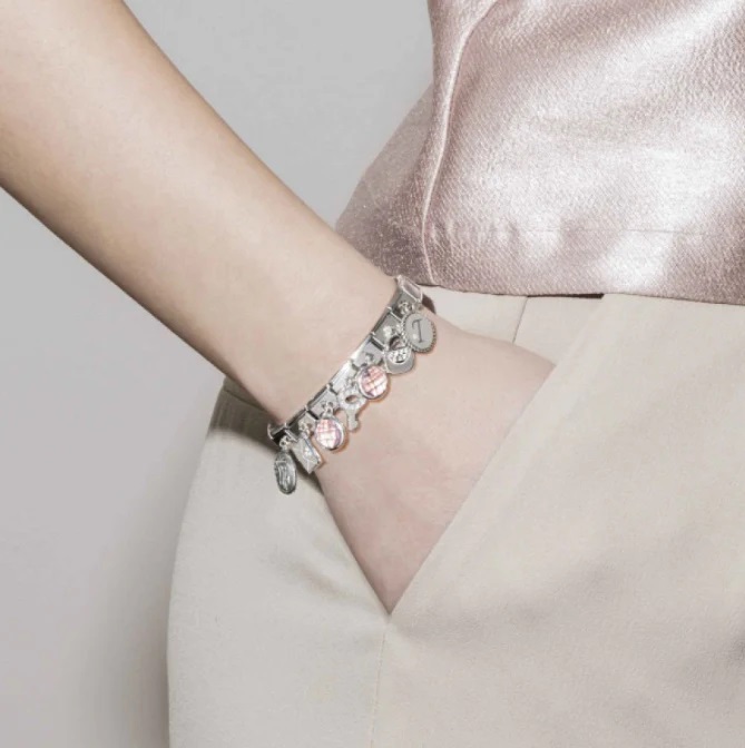 Nomination Silver Pink Enamel Daisy with Zirconia Butterfly Drop Charm. Item Code 331814/08